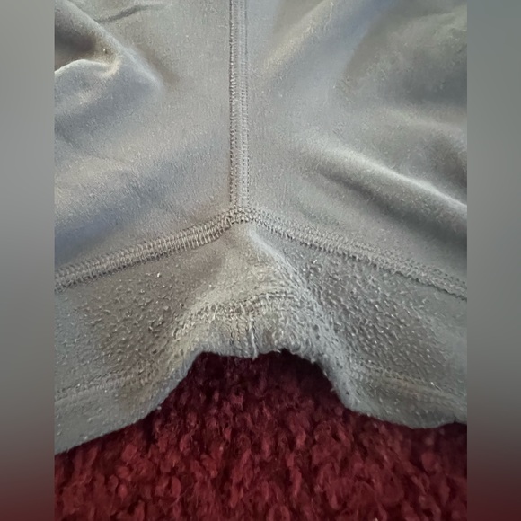 lululemon women’s athletica high rise 3/4 Leggings grey size 6 25” Above-Ankle - Picture 4 of 4
